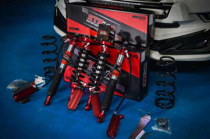 Adjustable Nitrogen Suspension ملف لولبي Shock for Toyota Prado - front view