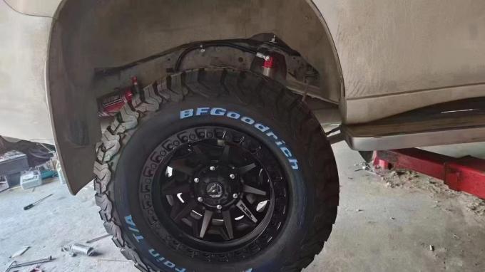 Adjustable Nitrogen Suspension ملف لولبي Shock for Toyota Prado - mounting details
